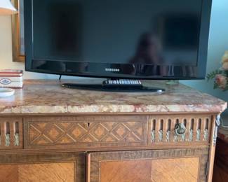 Samsung 32” Smart Flat Screen TV with Remote