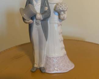 Lladro Porcelain Bride and Groom Figurine #4808