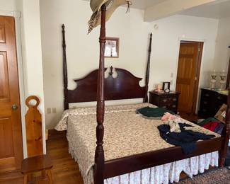 • Four-poster bed: Bassett carved rice-post four-poster king bed with bonnet headboard, rails and box spring