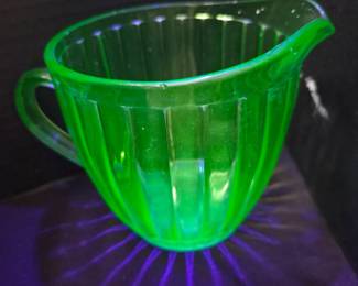 Uranium glass