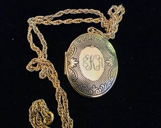 Vintage Jewelry. More Pictures to Come 