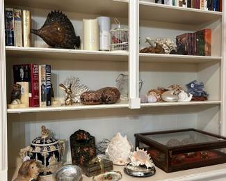 LOTS of interesting and unusual treasures, collectibles, décor, books, display cases, handicrafts and folk art.