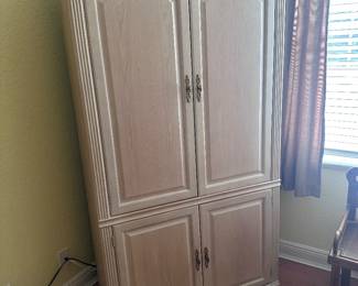 Armoire