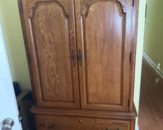 Armoire