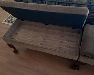 Hinged top storage bench