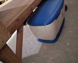 Toy chest