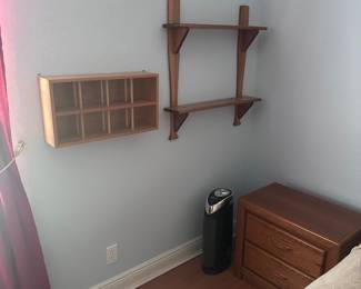 Wall shelving