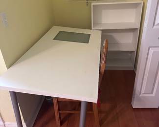 Art table