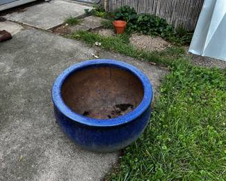 Large planter