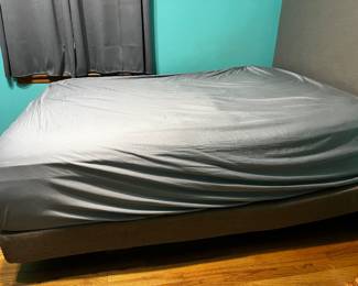 Queen size bed