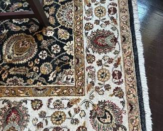 Traditional Floral Area Rug 71 x 112