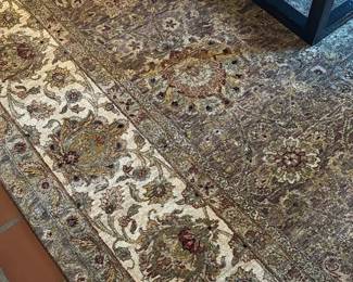 Oriental Style Wool Area Rug 9’9” x 14’8