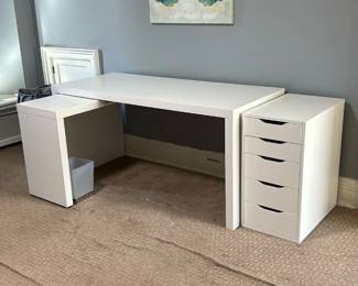 White Modern Desk with 6-Drawer Pedestal