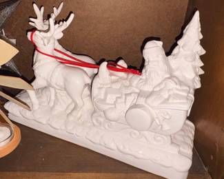 Mikasa Holiday Elegance porcelain Santa In Sleigh W/Reindeer!