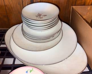 Noritake Japan “Margot “ China 14 Pc Set!