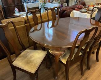 Comes with 6 chairs