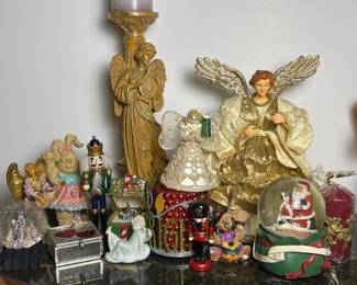 176 christmasholidaydecorlot