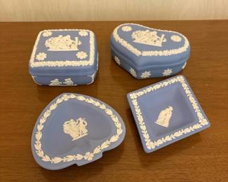 089 fourwedgwoodbluejasperwaretrinketbo