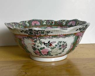 189 chineseceramicbowlinrosemedallions