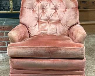 109 pinkupholsteredswivelarmchairinmid