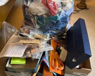 221 assortedsewingnotionsandscrapfabric