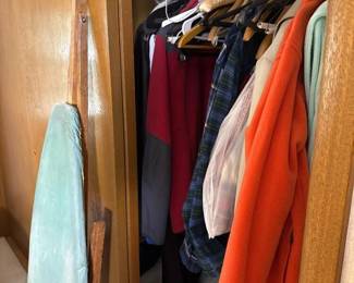 216 mixedclothingassortmentwithadditiona
