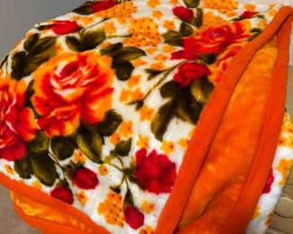 228 vintageheavyplushblanketfromhappylo