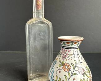 052 handpaintedportuguesefillervaseand