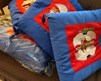 030 embroideredsatindecorativepillowswit