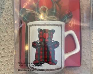 Holiday Plaid Bear Gift Mug Set