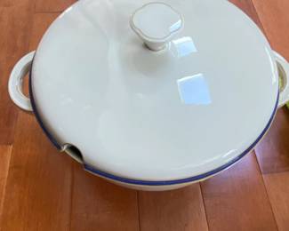 Kniglich Privilegierte Porzellanmanufaktur Tettau Soup Tureen and Platter