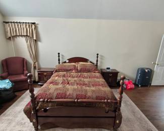 Traditional Mahogany Finish Poster Bedroom Set