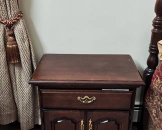 Ethan Allen Georgian Court Collection Cherry Nightstand