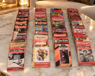 Group Vintage Pulp Fiction/Mystery Pocket Novels & Booklets