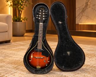 Fender FM-52E Acoustic-Electric Mandolin