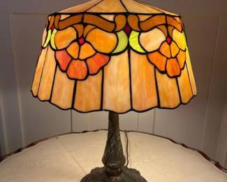 103 artnouveaustylestainedglasstablela