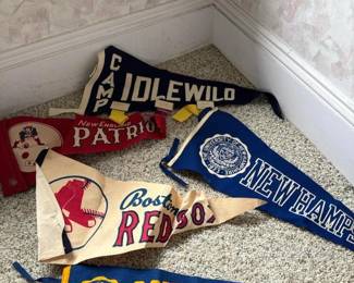 025 vintagefeltpennantscampidlewildred
