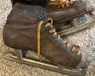 140 pairofvintageccmhockeyskates