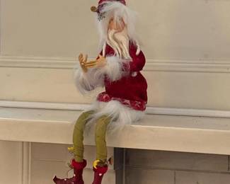 045 santaclausshelfsitterdoll