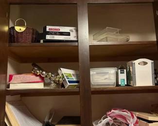225 mixedlotofofficesupplies