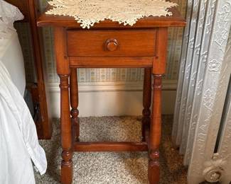 200 woodensidetablewithdrawer