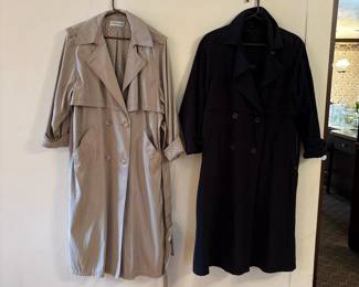 120 pairofwomenstrenchcoatsapproxsize