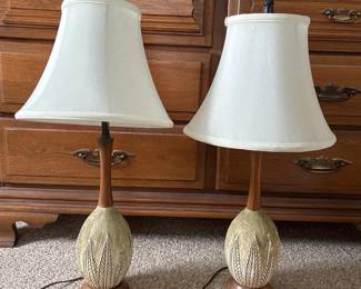 137 pairofmcmwoodceramictablelamps