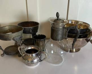 217 assortedsilverplatetablewareandbowl
