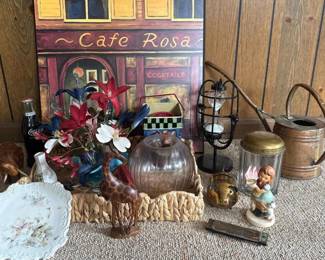 208 assorteddecorativeandcollectiblehome