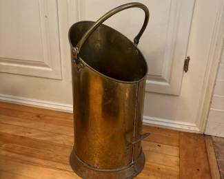015 brasstonecoalscuttlewithswinghandl