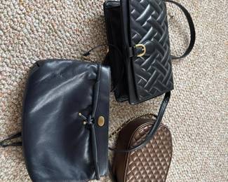279 womensleathercrossbodybagsquilteda
