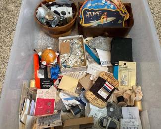 075 vintagesewingnotionsneedlebooksand