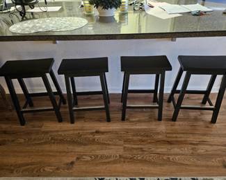 24 in barstools