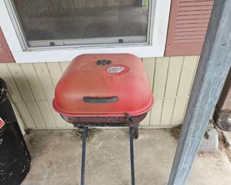 Charcoal grill